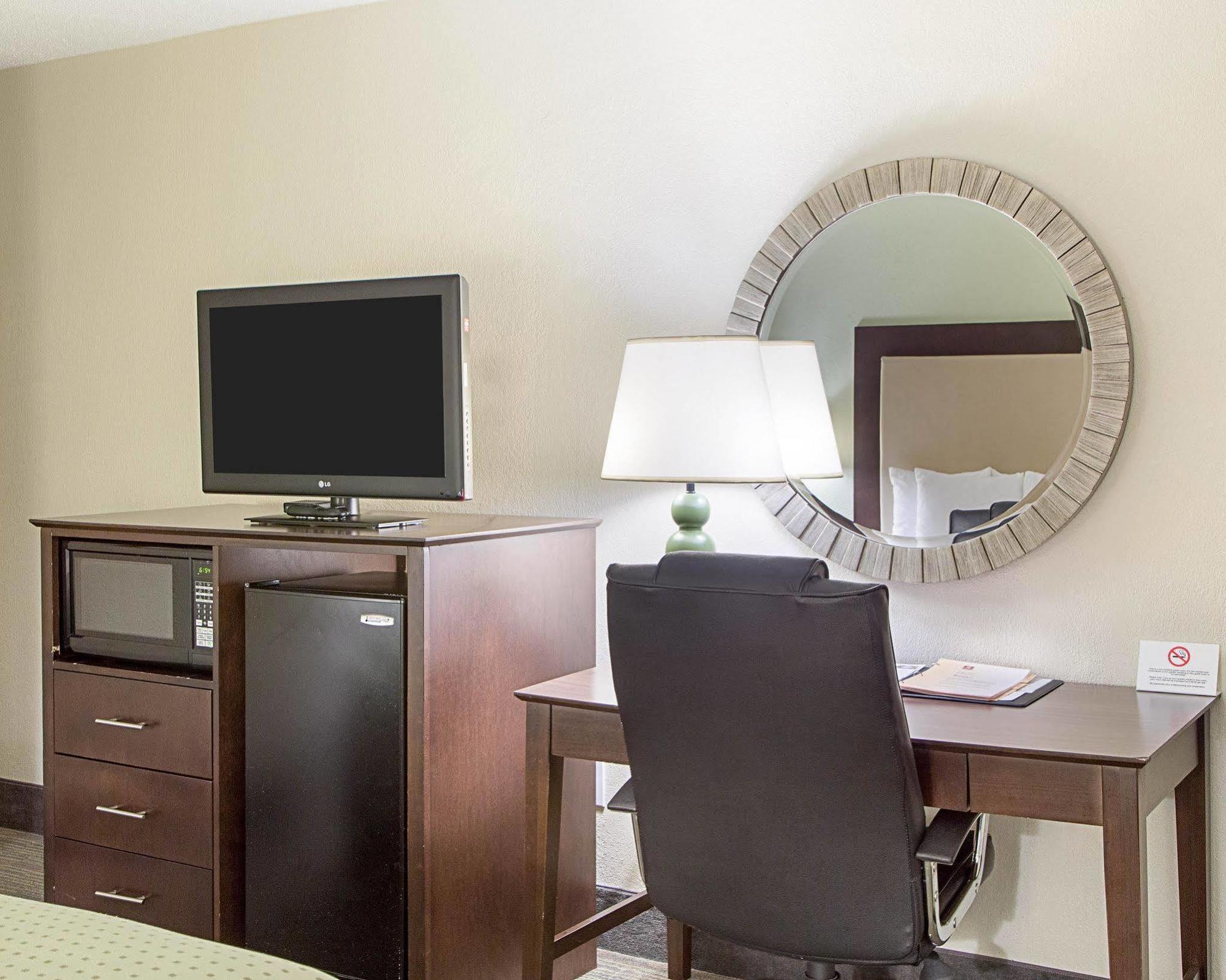 Courtyard By Marriott Covington / Mandeville Εξωτερικό φωτογραφία