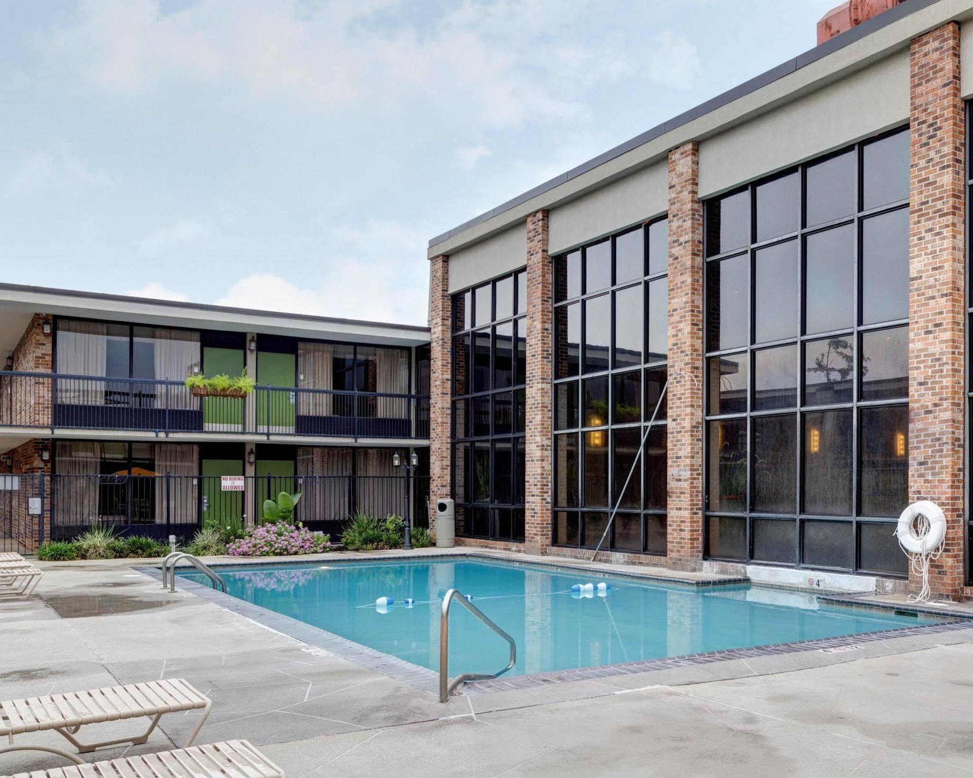 Courtyard By Marriott Covington / Mandeville Εξωτερικό φωτογραφία